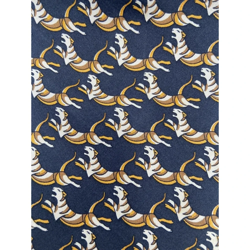 SALVATORE FERRAGAMO Men's 100% Silk Tie ITALY Luxury Tiger Black Brown EUC